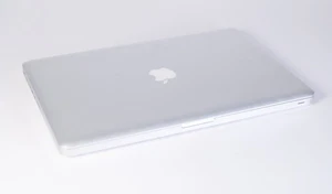 MacBook Pro 15 Zoll, 2,3 GHz Intel Core i7, 10GB RAM, Mitte 2012, 500GB SSD - Bild 1 von 15