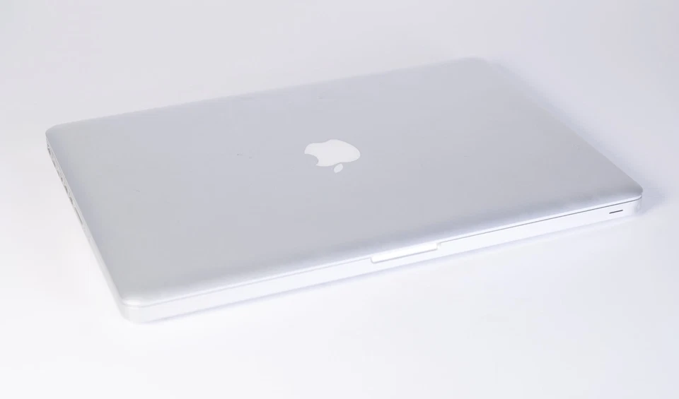 MacBook Pro 15 Zoll, 2,3 GHz Intel Core i7, 10GB RAM, Mitte 2012, 500GB SSD - Bild 1 von 4