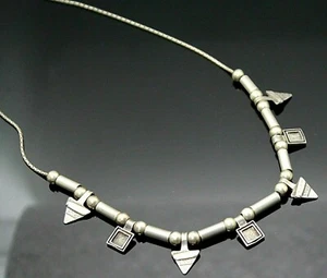 "ELEGANTE COLLAR DE PLATA ESTERLINA MODERNISTA DE COLECCIÓN 16""" - Imagen 1 de 3