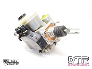 Hummer H3 2007 Master Cylinder ABS Anti Lock Brake Booster Assembly OEM - Picture 1 of 7