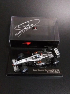 Minichamps David Coulthard McLaren MP4-17D Team Edition Autographed 2002 F1 1/43 - Image 1 of 2