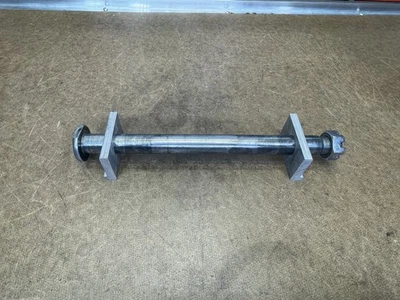 2001 川崎 KX 125 原始设备制造商后轮轮毂轴螺栓  — 第 1/3 张图片