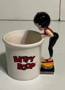 1998 BETTY BOOP 3D MUG - Picture 1 of 5
