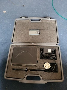 Jts-850b uhf wireless system for guitar, in original case. Barely used - Picture 1 of 5