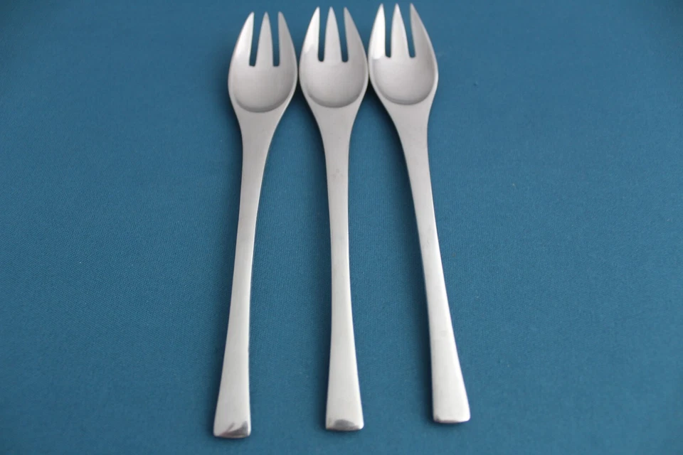 3 вилки для салата Dansk ODIN атласная нержавеющая сталь Германия 6 7/8 дюйма - Изображение 1 из 4