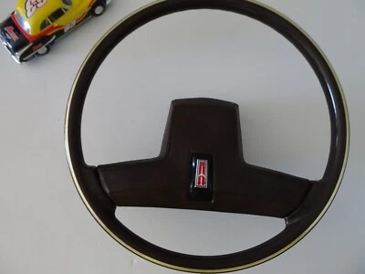 Oldsmobile Rueda Esterricular y Almohadilla de Bocina Cutlass Delta Ciera... Foto 1 de 4