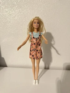 Muñeca Barbie Rubia - Carrera/Fashionista Diferentes Estilos/Tú eliges - Imagen 1 de 2