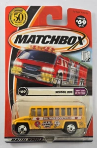 2001 Matchbox #69 School Bus Bulldogs Football State Champs 2002 - Picture 1 of 6