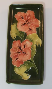 Vintage Moorcroft 8" Rectangular Hibiscus Pen Trinket Tray Dish c1990 VGC - Picture 1 of 7