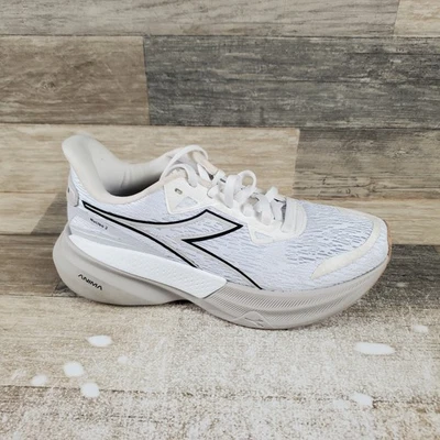 Zapatos deportivos para mujer Diadora Nucleo 2 talla 7 blancos plateados negros Foto 1 de 4