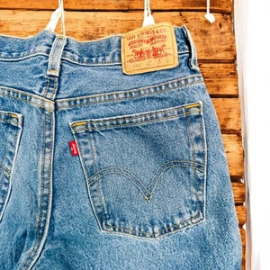 Jeans Levis 550 De Colección Se Ajusta 27x29 Azul Denim Relajado Rojo Pestaña Años 90 Pintura Golpeada - Imagen 1 de 19