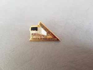 Pin's Camion / Truck - RENAULT magnum AE truck of the year 91 - Arthus Bertrand - Picture 1 of 1