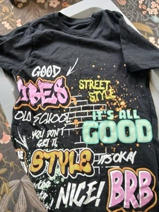 District Planet Graphic T Shirt Kids 10/12 - Picture 1 of 2