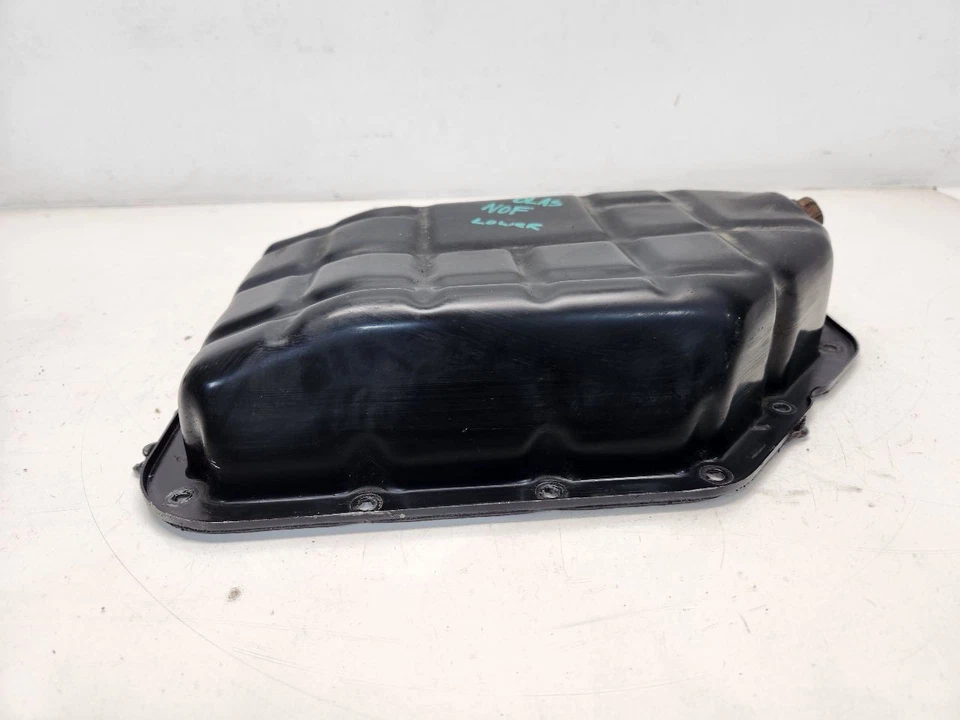 2010-12 Hyundai Santa Fe (3.5L / AT) Lower Oil Pan  - Image 1 of 4