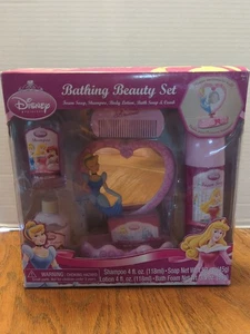 Disney Princess Bathing Beauty Set Shampoo Soap Lotion Bath Foam Mirror Comb  - Picture 1 of 15