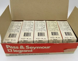 Box mit 10 PASS & SEYMOUR LEGRAND 5262-W Duplex-Buchse WEISS 15A 125V NEU!! - Bild 1 von 5