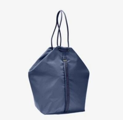 Mujer UA Essentials Mochila Azul Deportes-Viaje-Gimnasio Bolso Foto 1 de 4