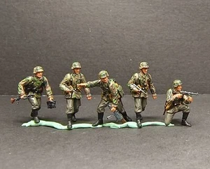 1/72 WWII German Camouflage Bombardier Battle Group 5-person Mini Soldiers Model - Bild 1 von 3