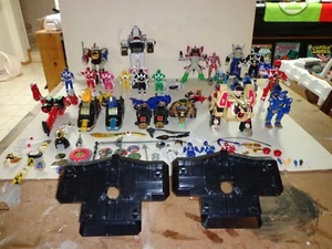 Power Rangers riesiges Konvolut. Zubehör Klappköpfe einige seltene Sachen Top Zustand - Bild 1 von 24