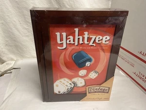 NUEVO 2005 Parker Brothers Yahtzee Colección de Juegos de Colección Estuche de Madera Coleccionistas - Imagen 1 de 5