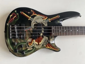 Extrem seltener Samick Bass – “Skulls & Snakes”-Design – aktiver Bass - Bild 1 von 9