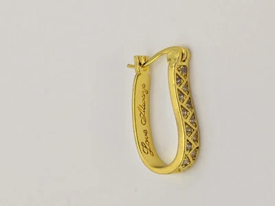 Pendientes tipo argolla de cristal con placa de oro amarillo de 18k firmados LOVE ALWAYS ¡ENVÍO GRATUITO DE $!! Foto 1 de 4