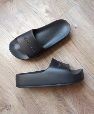 Sandalias Balenciaga Gruesas Deslizables Goma Logo Negras Talla EU 42 Foto 1 de 4