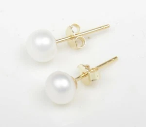 Genuine 10k Gold Natural 8mm Freshwater White Pearl Stud Earrings Gift Box - Picture 1 of 2