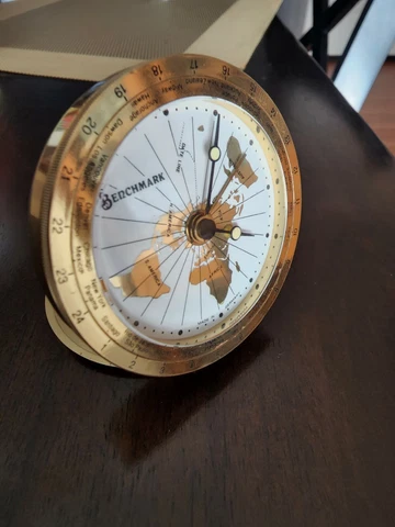 Desk, bedroom nigth stand Benchmark Traveller global travel alarm clock Cover