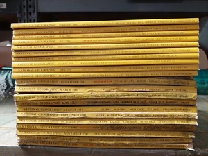 Vintage magazines National Geographic 2004 1981 Years . 21 magazines - Picture 1 of 1