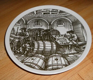 HUTSCHENREUTHER Teller+  Geschichte des Weinbaus + WEINHANDEL im MITTELALTER - Picture 1 of 2