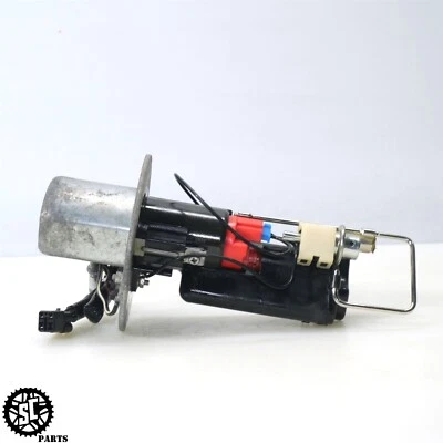 04 05 2004 川崎 NINJA ZX10R 燃油泵 — 第 1/4 张图片