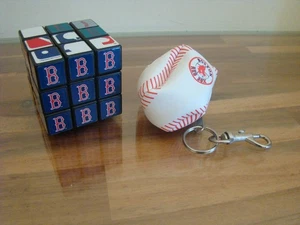 2005 Rubik's Cube MLB Edition Boston Red Sox Collectible & Baseball Keychain - Picture 1 of 3