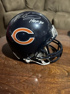Minicasco autografiado por Mike Singletary de los Chicago Bears Foto 1 de 4