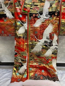 Kimono Bridal Haneri Embroidered Crane Silk Vintage From Japan - Picture 1 of 20