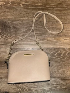 Steve Madden BMaggie Crossbody Bag Handtasche Hellbraun Kuppel Gold Kettenriemen - Bild 1 von 4