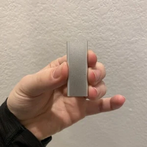 Apple iPod Shuffle 3rd Gen (Model - A1271) 4GB Silver Mini Clip iPod - Reset - Picture 1 of 13