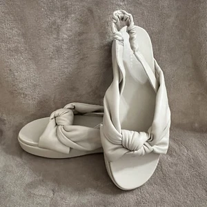 LC Lauren Conrad Sumana Women’s BONE Bow Slide Slingback Sandals Size 8.5 NEW! - Picture 1 of 14