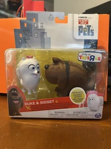 DUKE AND GIDGET THE SECRET LIFE OF PETS FIGURES SPIN MASTER TOYS R US EXCLUSIVE  - Picture 1 of 2
