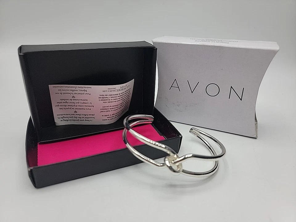 Bracelete de punho torcido Avon nova caixa de entrada Silvertone ajustável - Imagem 1 de 1