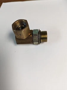 Hydraulikadapter 1/2 #8 BUCHSE SCHWENKBAR X 5/8 #10 STECKER O-RING BOSS 90 GEG - Bild 1 von 3
