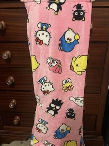 Hello Kitty Blanket - Picture 1 of 2
