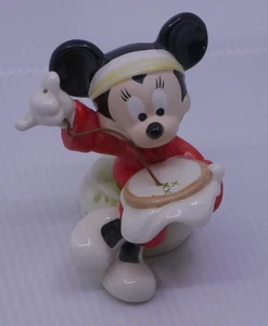 VINTAGE GOEBEL WALT DISNEY MINNIE MOUSE SEWING PORCELAIN FIGURINE, CROSS STITCH - Picture 1 of 5