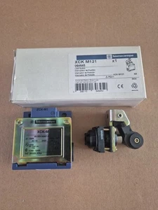 TELEMECANIQUE XCK M121 ENDSCHALTER 3 AMPERE SPANNUNG 240VAC KOSTENLOSER SCHNE... - Bild 1 von 3