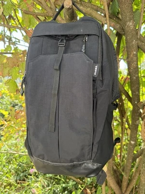 THULE BACKPACK Black COMMUTER BAG w/ Laptop Protection Travel BIKE Shoe Pocket - Image 1 of 4
