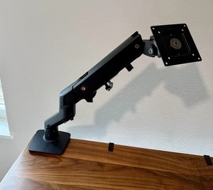 Ergotron HX Premium Heavy Duty Monitor Arm – Standard Pivot, Matte Black - Photo 1/6