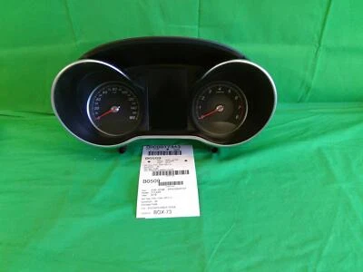 Cuadro medidor velocímetro Mercedes Benz Clase C 15-18 OEM A2C98482500 Foto 1 de 4