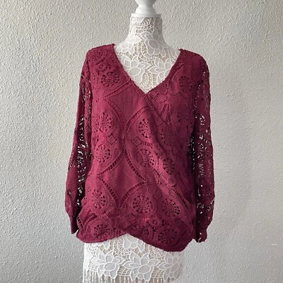 Blusa Top Bloomchic Talla 14-16 Crochet Encaje Boho Tulipán Dobladillo Declaración Borgoña Foto 1 de 4