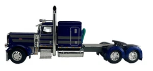 DCP Blue & Gray Peterbilt 389 63" flattop sleeper - Picture 1 of 2