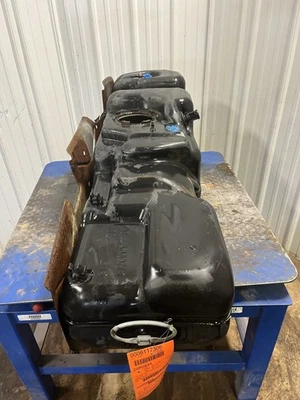 04-18 CHEVY SILVERADO 1500 CABINA EXTENDIDA TANQUE DE GASOLINA 26 GALONES 6' 6" CAJA Foto 1 de 4